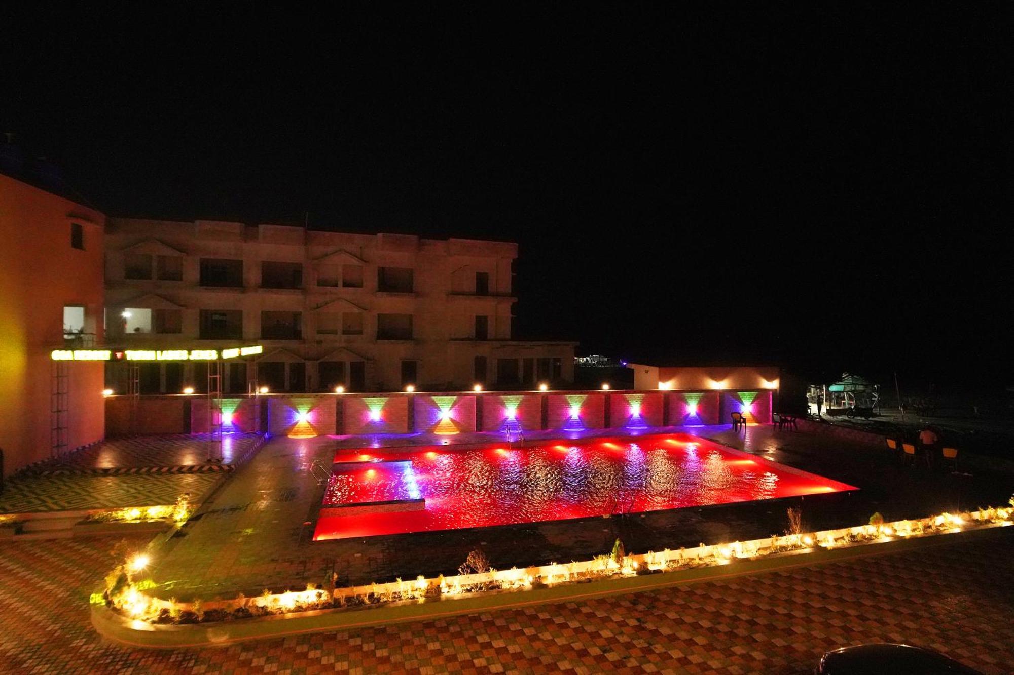 Goa Beach Resort On Beach Mandarmani Exterior photo