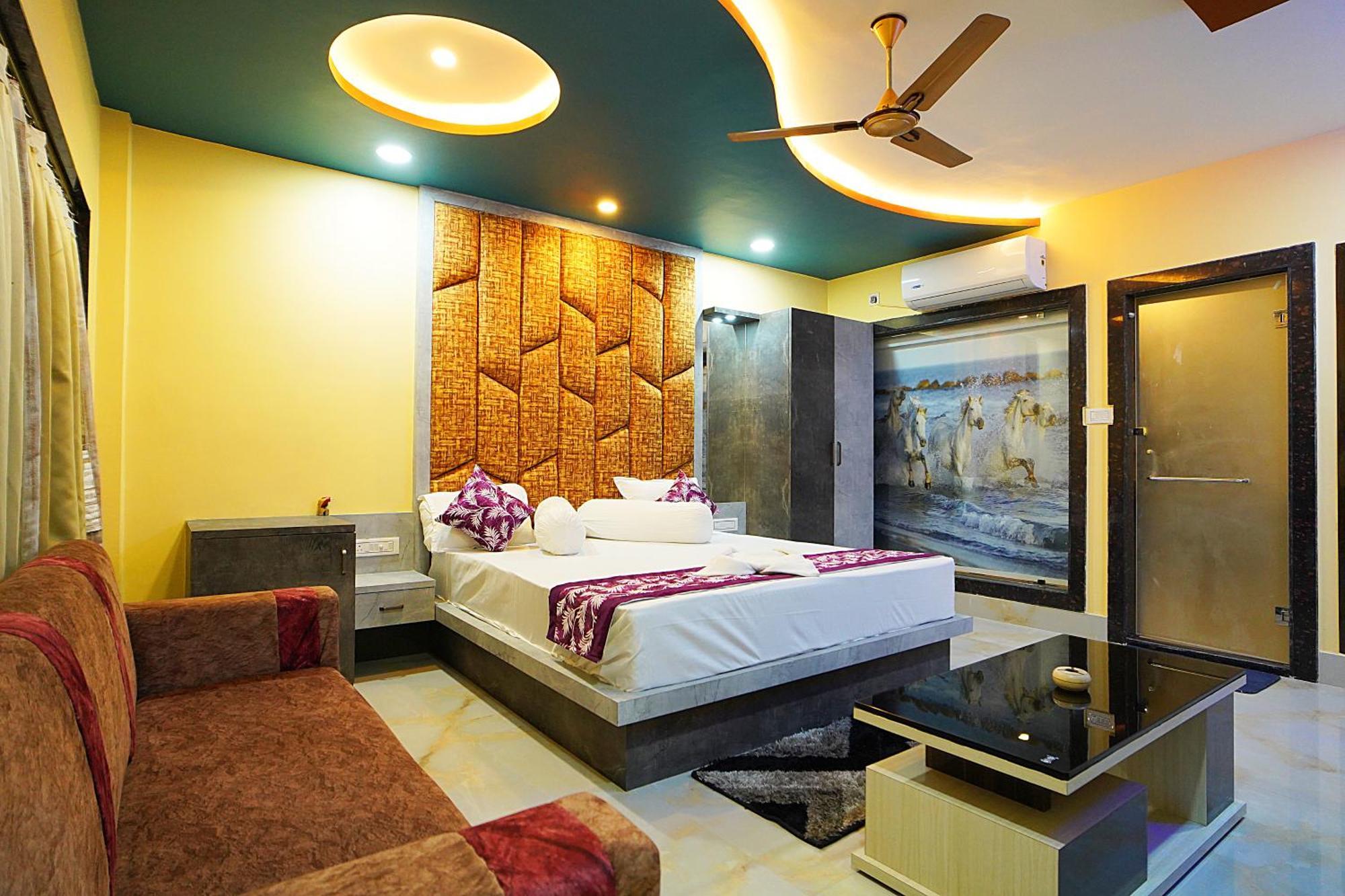 Goa Beach Resort On Beach Mandarmani Exterior photo