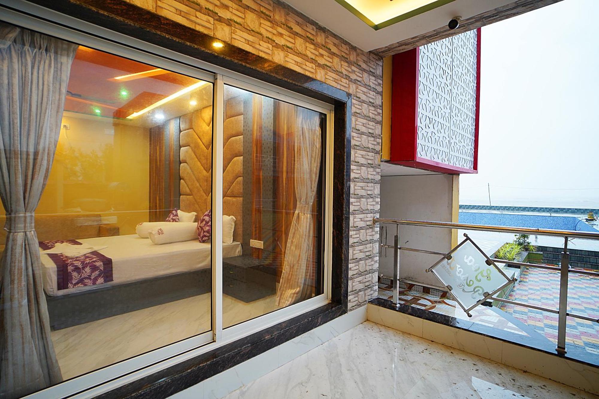 Goa Beach Resort On Beach Mandarmani Exterior photo